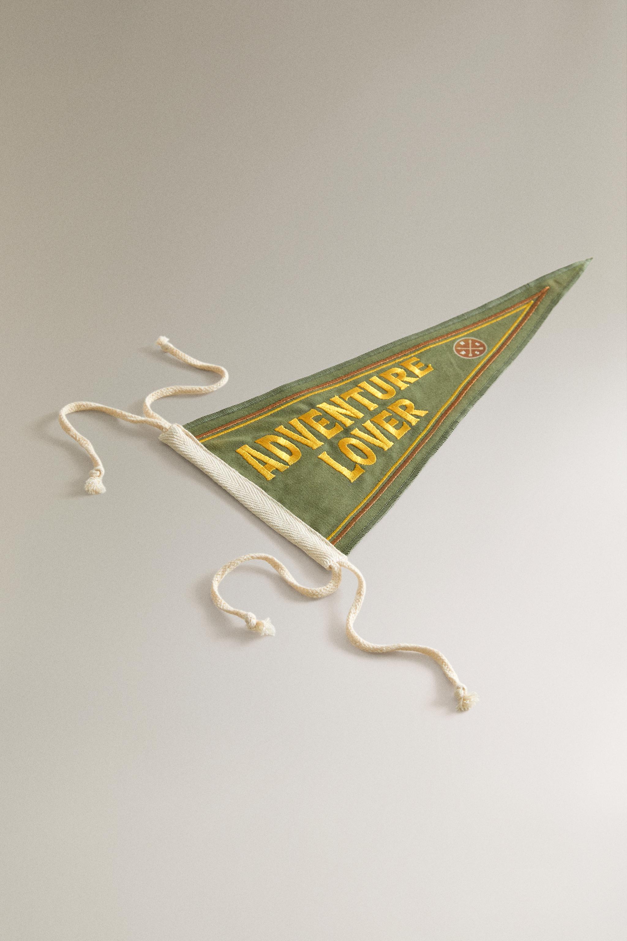 DECORATIVE PENNANTS (PACK OF 5) — Multicolored