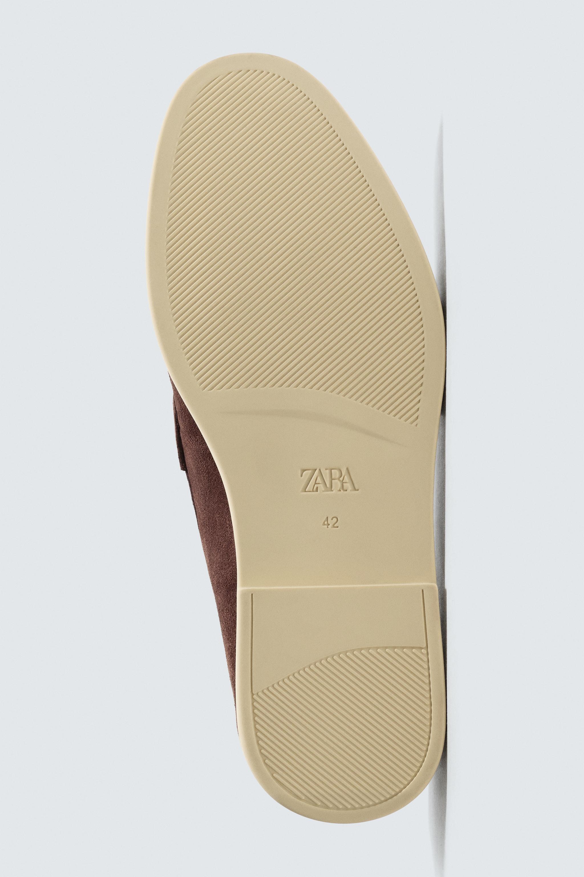 CASUAL LEATHER LOAFERS