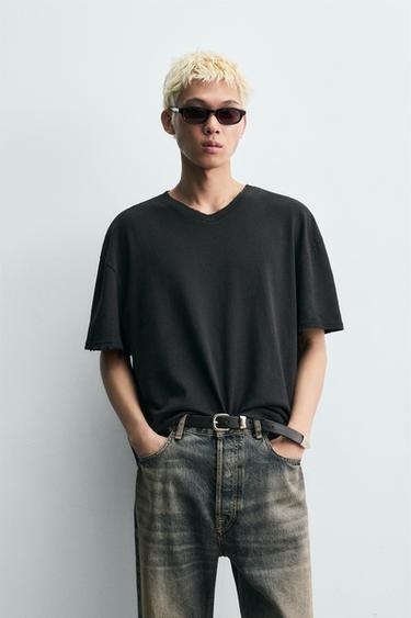 COTTON-HEMP V-NECK T-SHIRT - Black by Zara