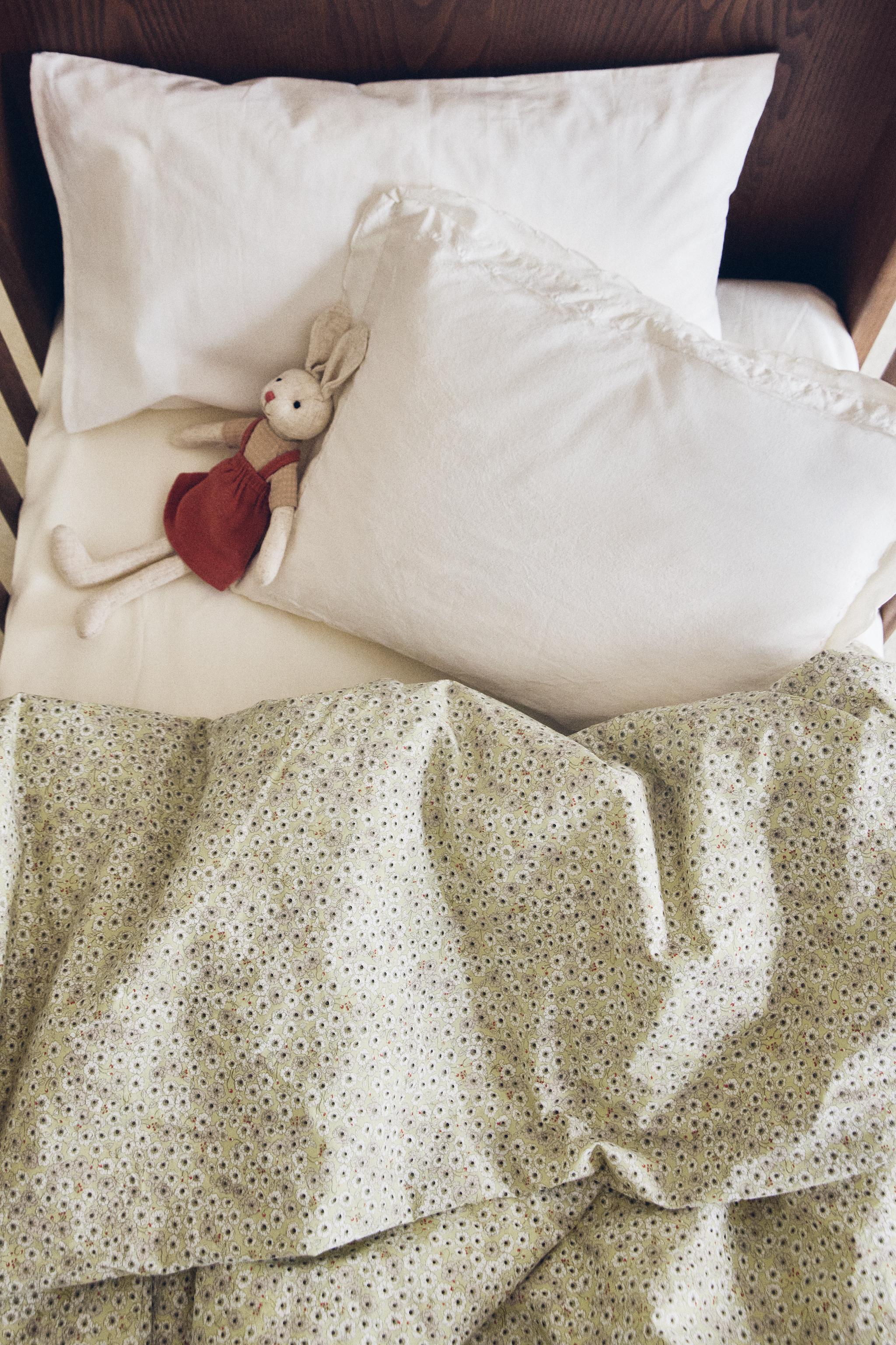 KIDS' FLORAL DUVET COVER
