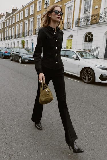 قميص كريب مخنصر - أسود الخاص بـ Zara