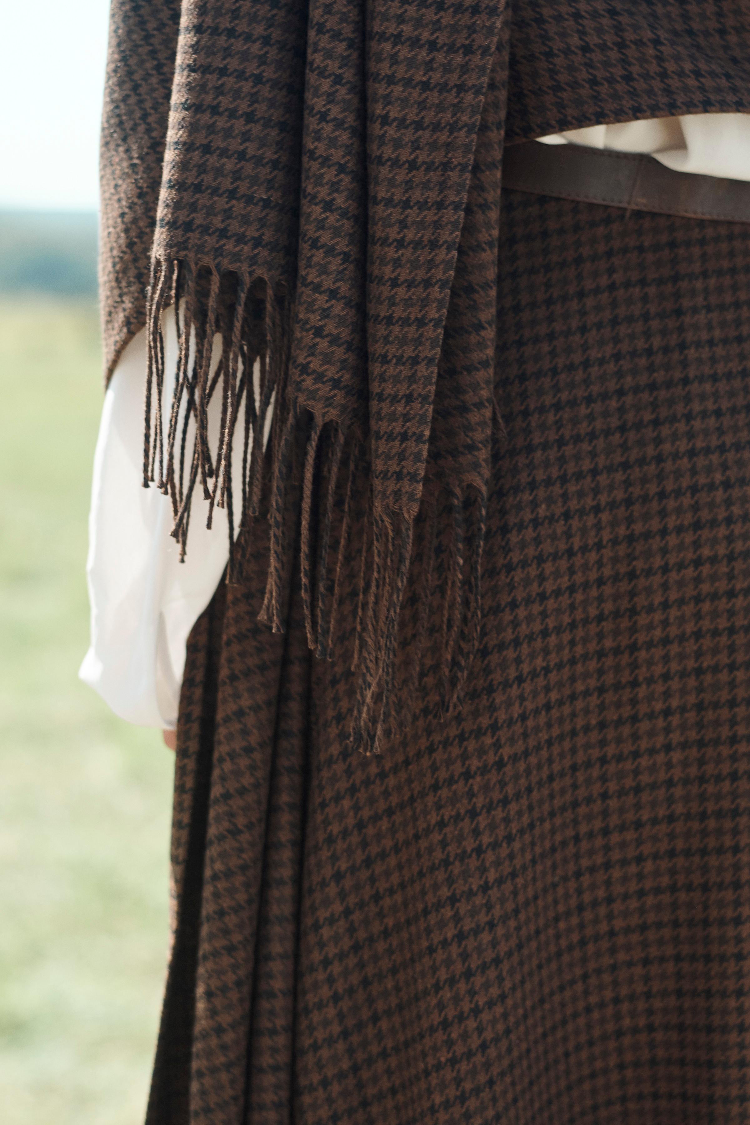 JUPE À BAS ASYMÉTRIQUE FRANGES ÉDITION LIMITÉE