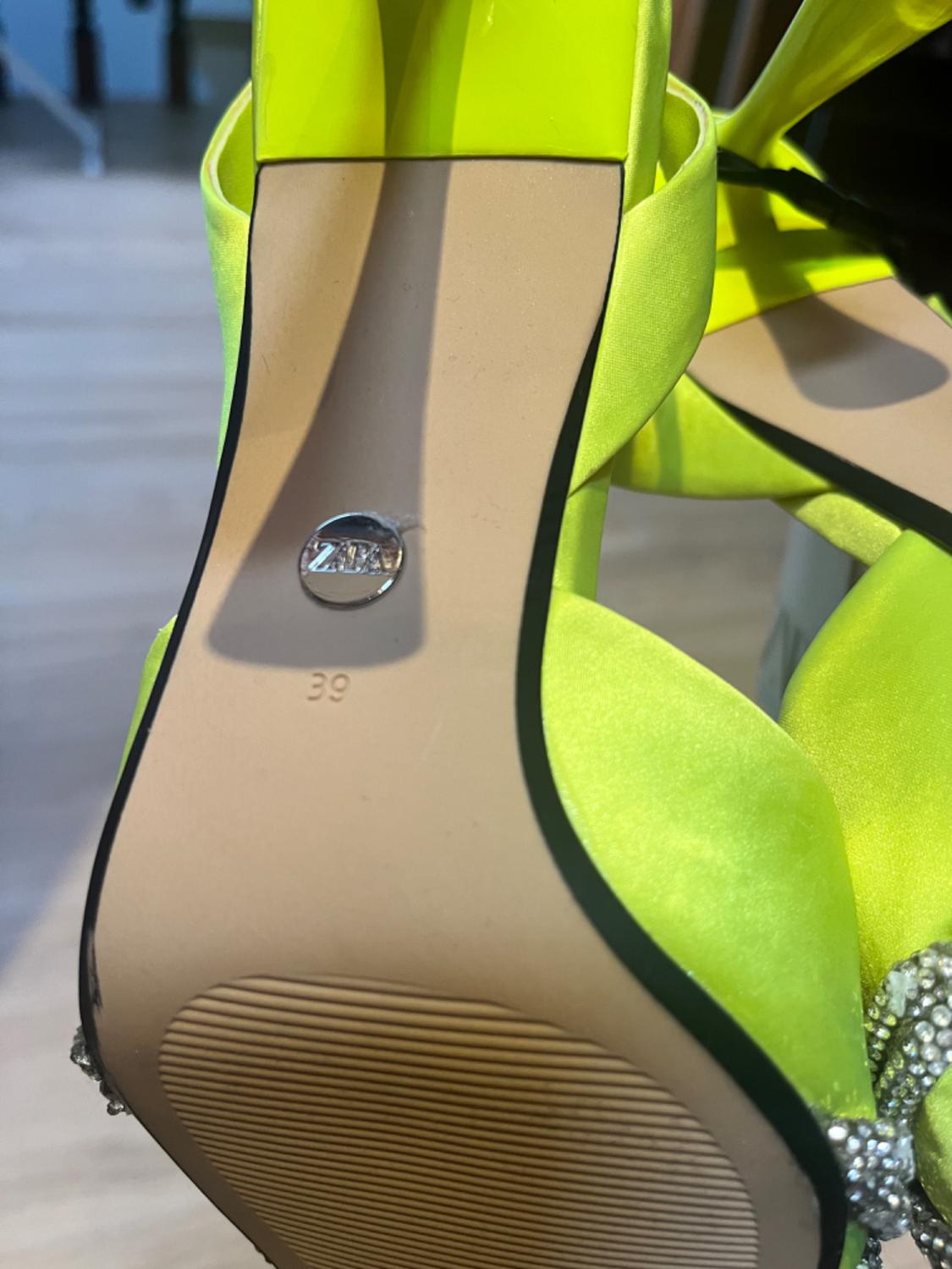 ZAPATO DETALLE - Image 3