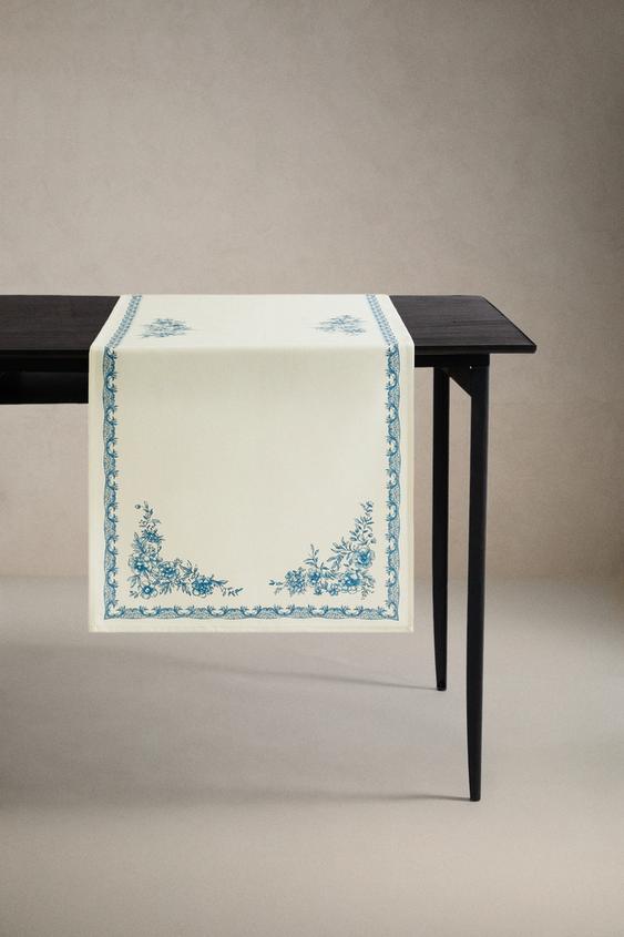 PRINTED SATEEN TABLE RUNNER - Blue by Zara - Image 0