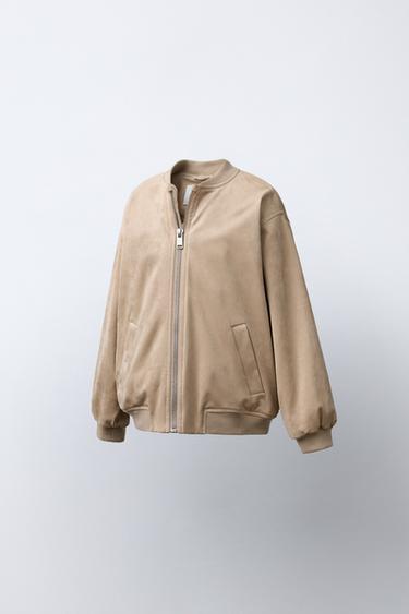 جاكيت بومبر بجلد سويد اصطناعي - بيج فاتح الخاص بـ Zara