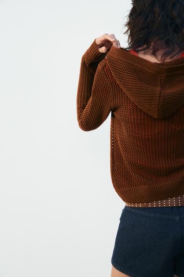 GILET EN MAILLE À CAPUCHE - Marron de Zara - Image 3