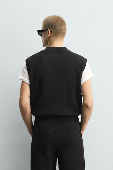 GILET EN MAILLE STRUCTURÉ - Noir de Zara - Image 2