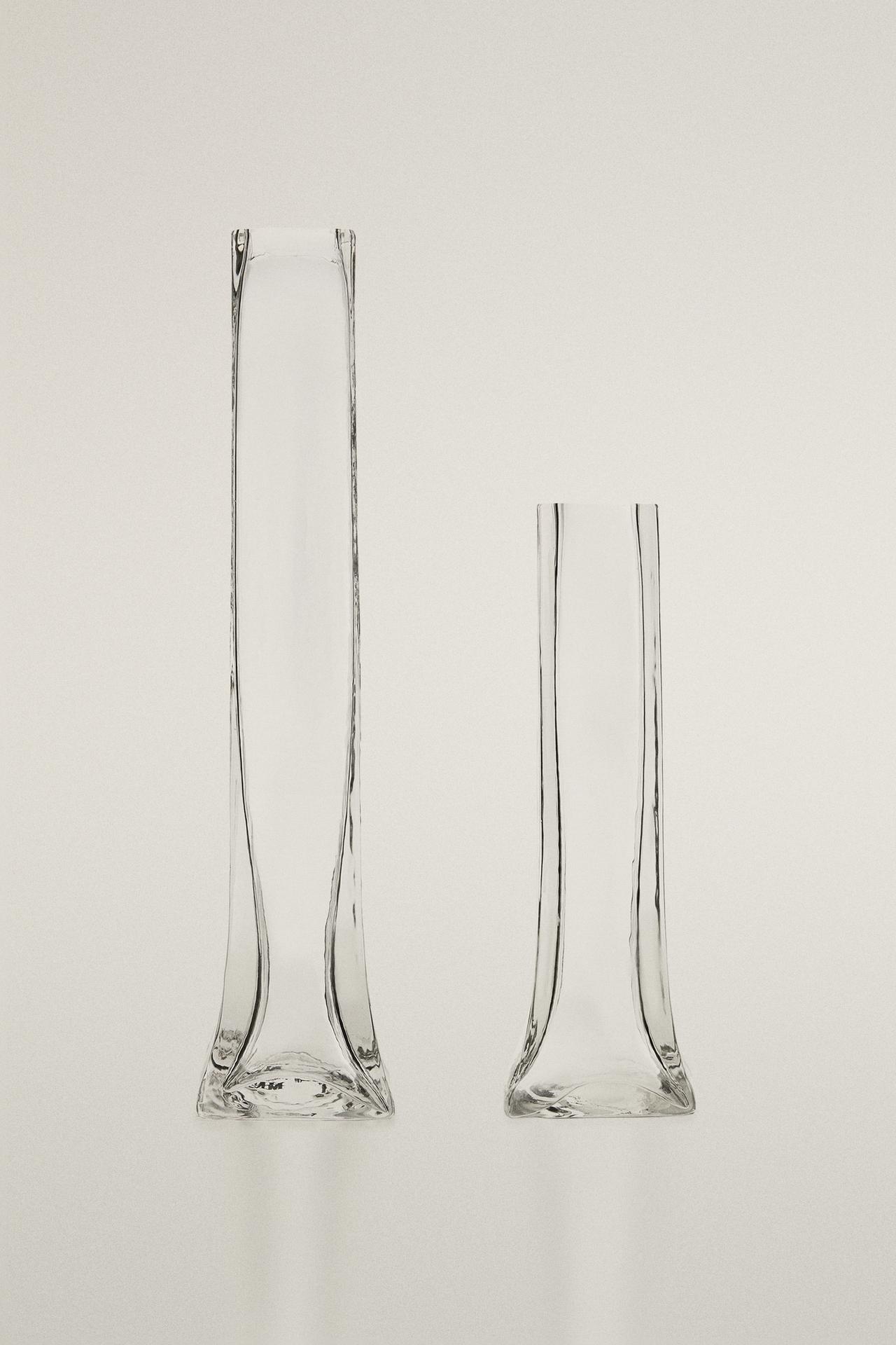 TALL DECORATIVE GLASS VASE — Transparent