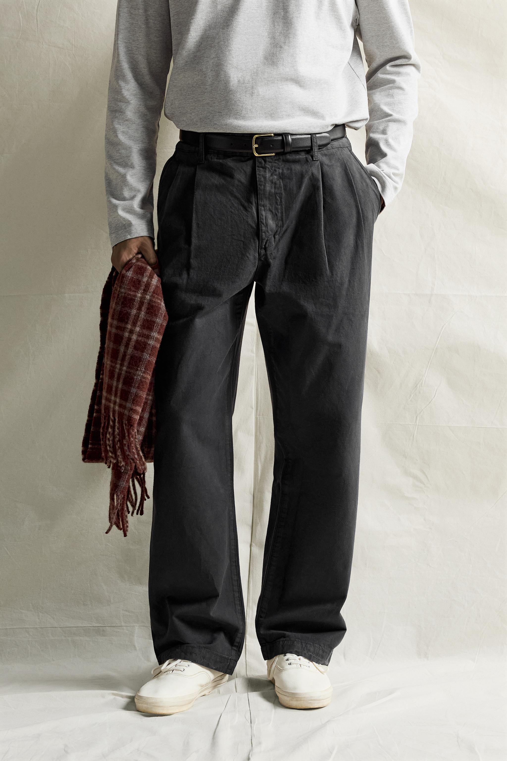 PLEATED REGULAR-FIT CHINO PANTS