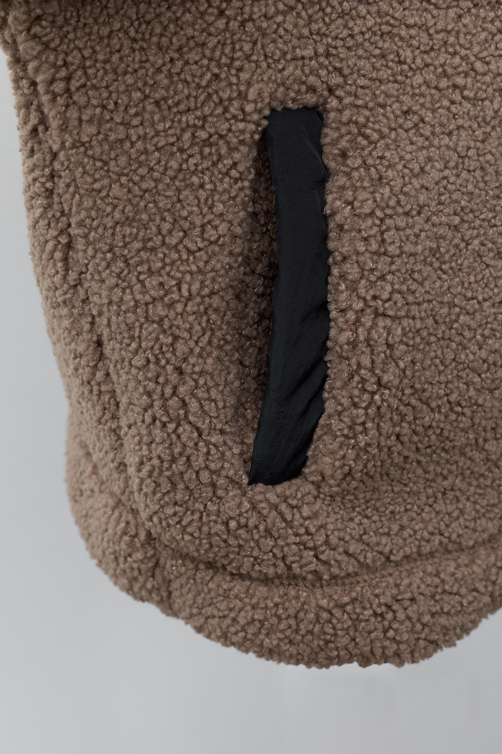 BLOUSON EFFET MOUTON CONTRASTANT