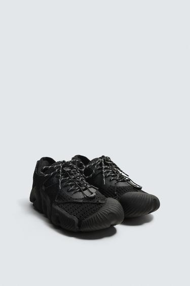 IRREGULAR SOLE TRAINERS - Black by Zara