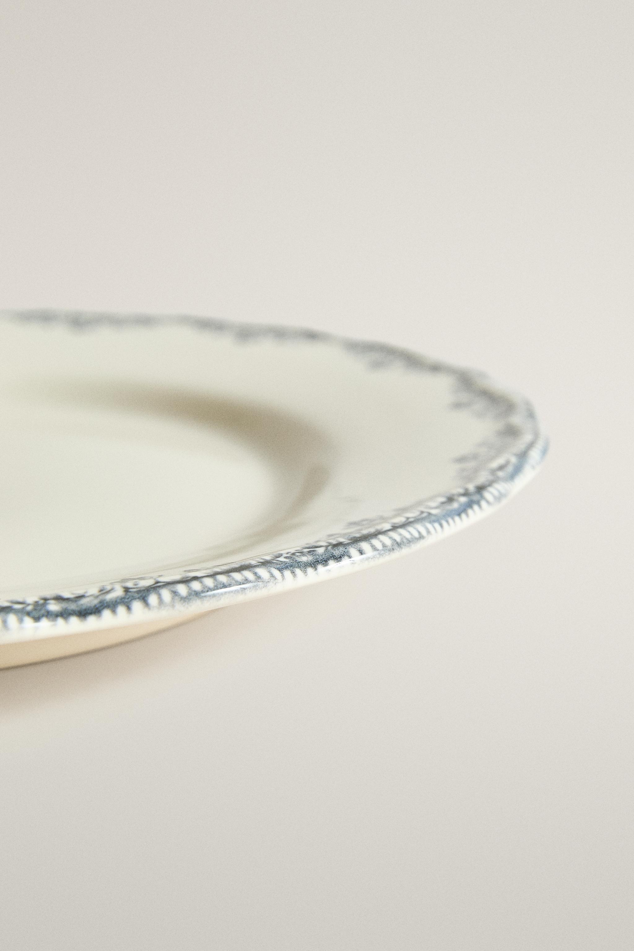 POSITIONED PRINT DINNER PLATE
