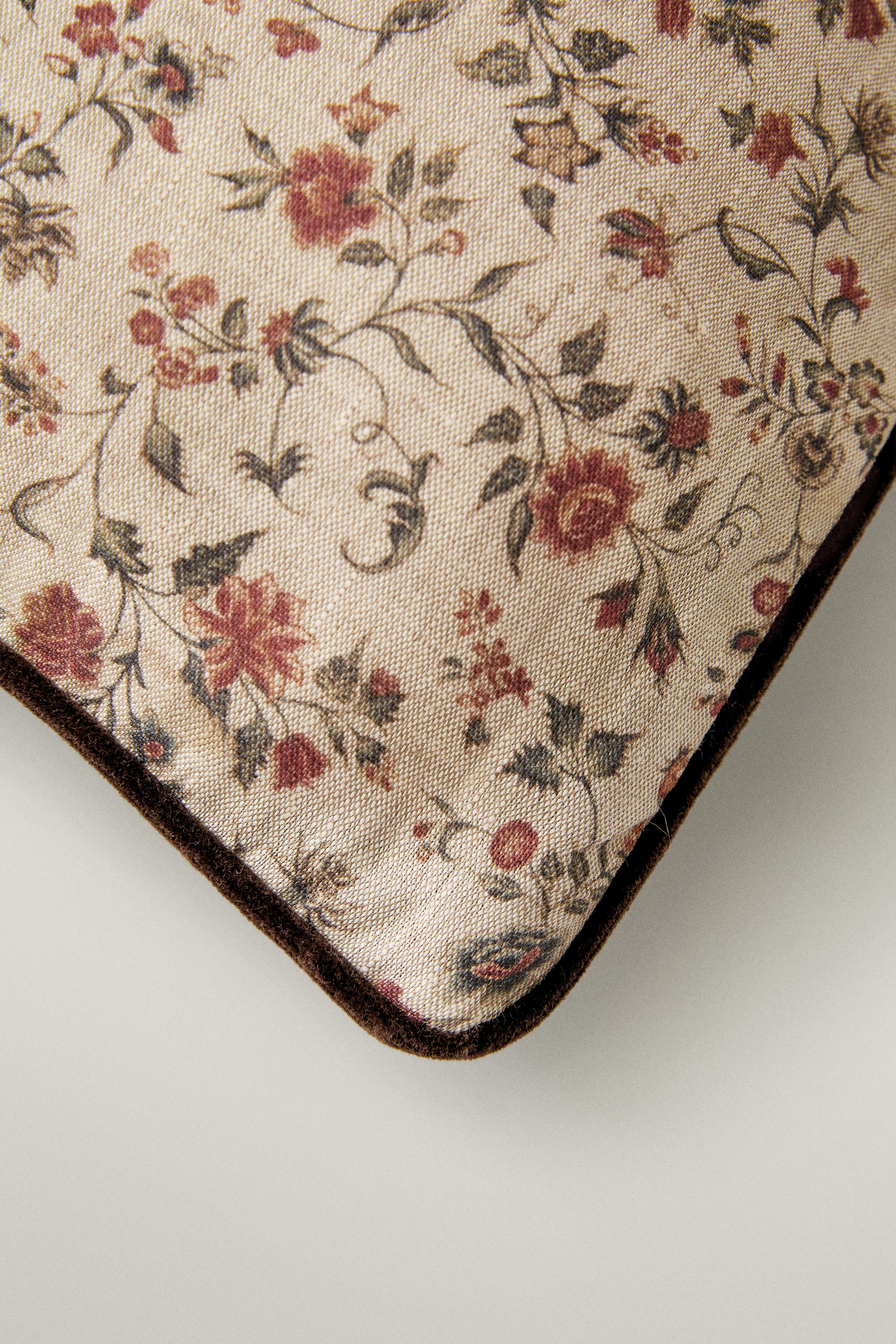 LINEN AND COTTON FLORAL THROW PILLOW COVER WITH PIPING