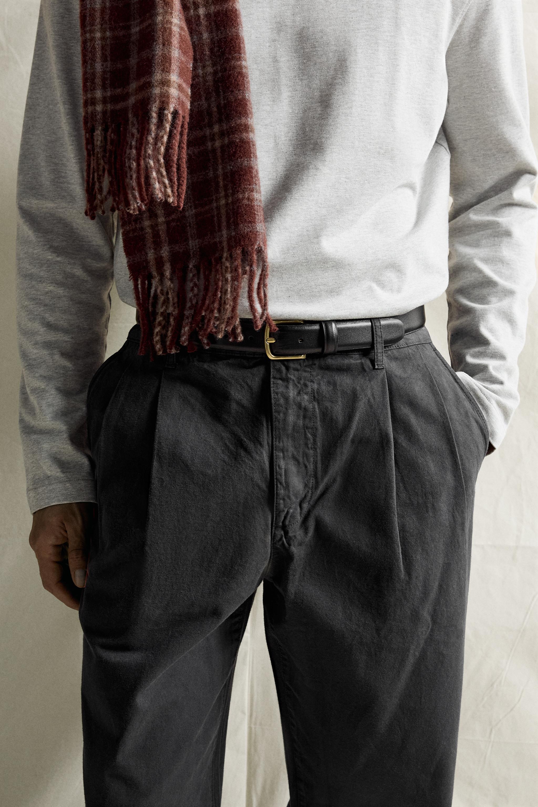 REGULAR-FIT PLEATED CHINO PANTS