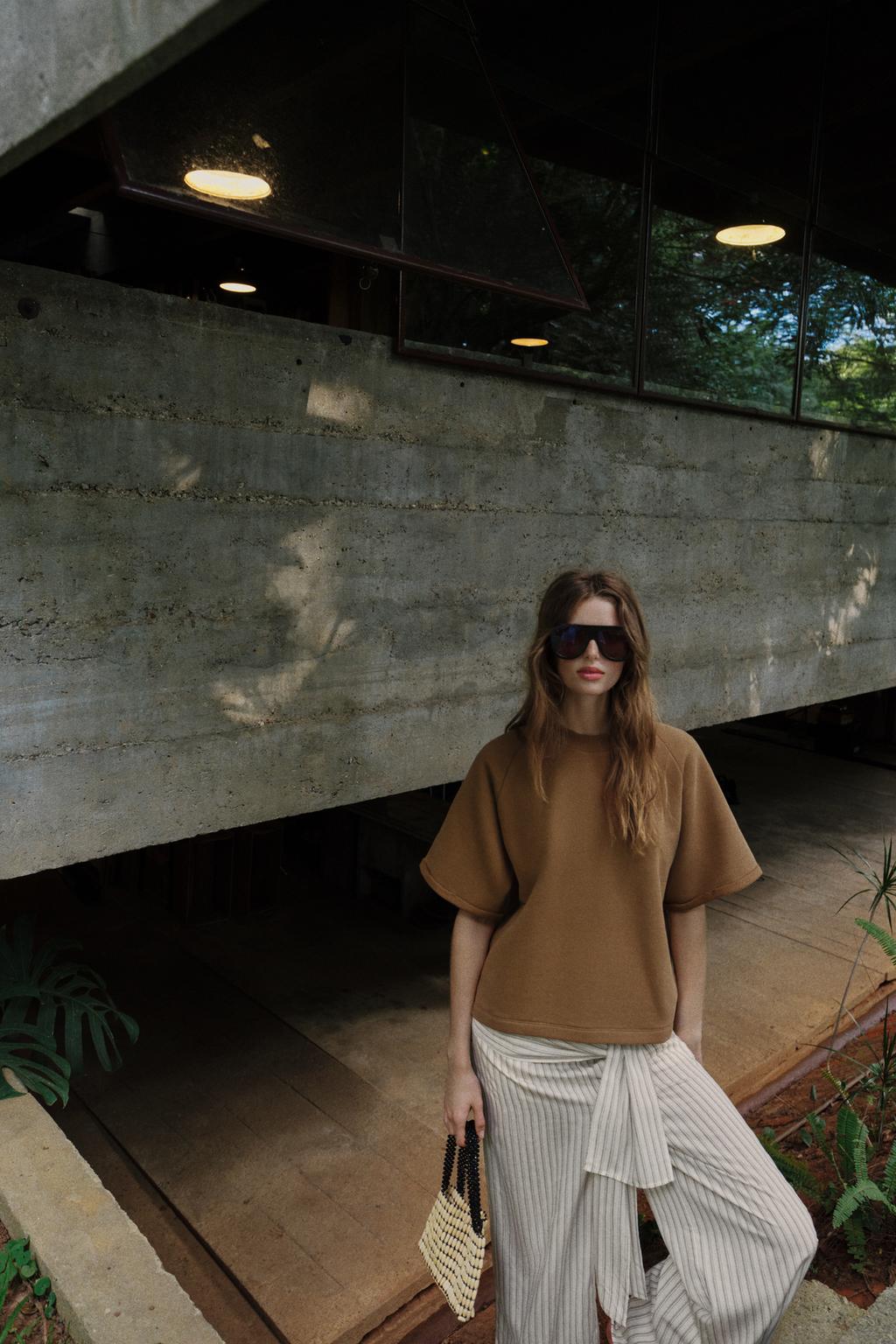 SHORT SLEEVE SWEATSHIRT - image 2