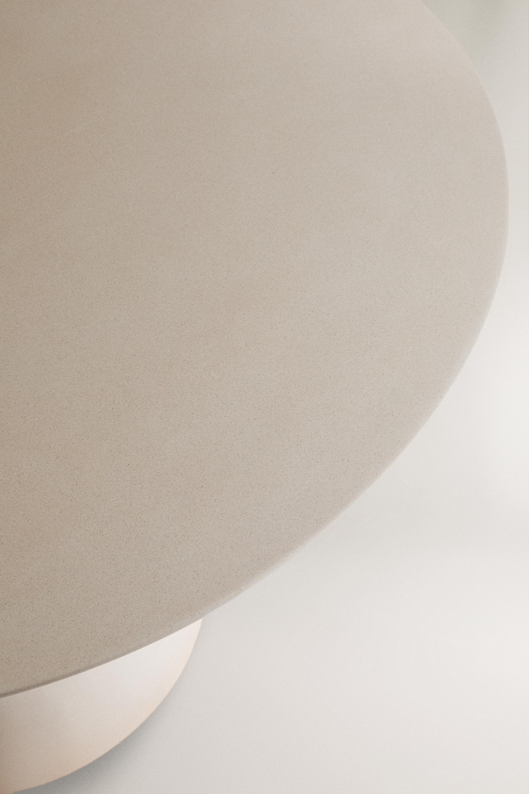 ROUND CEMENT OUTDOOR TABLE — Oyster-white