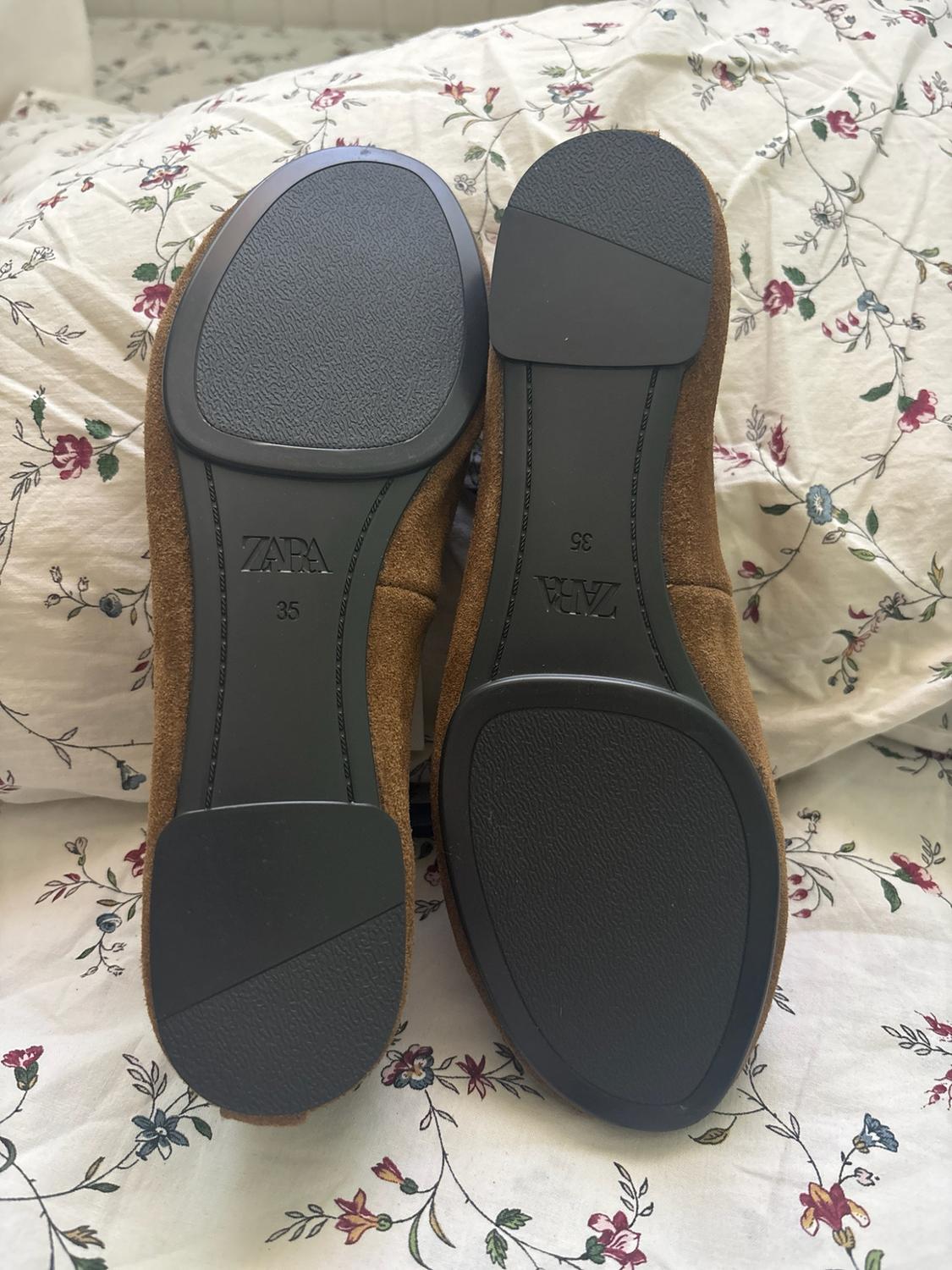 SPLIT SUEDE BALLERINAS - Image 2