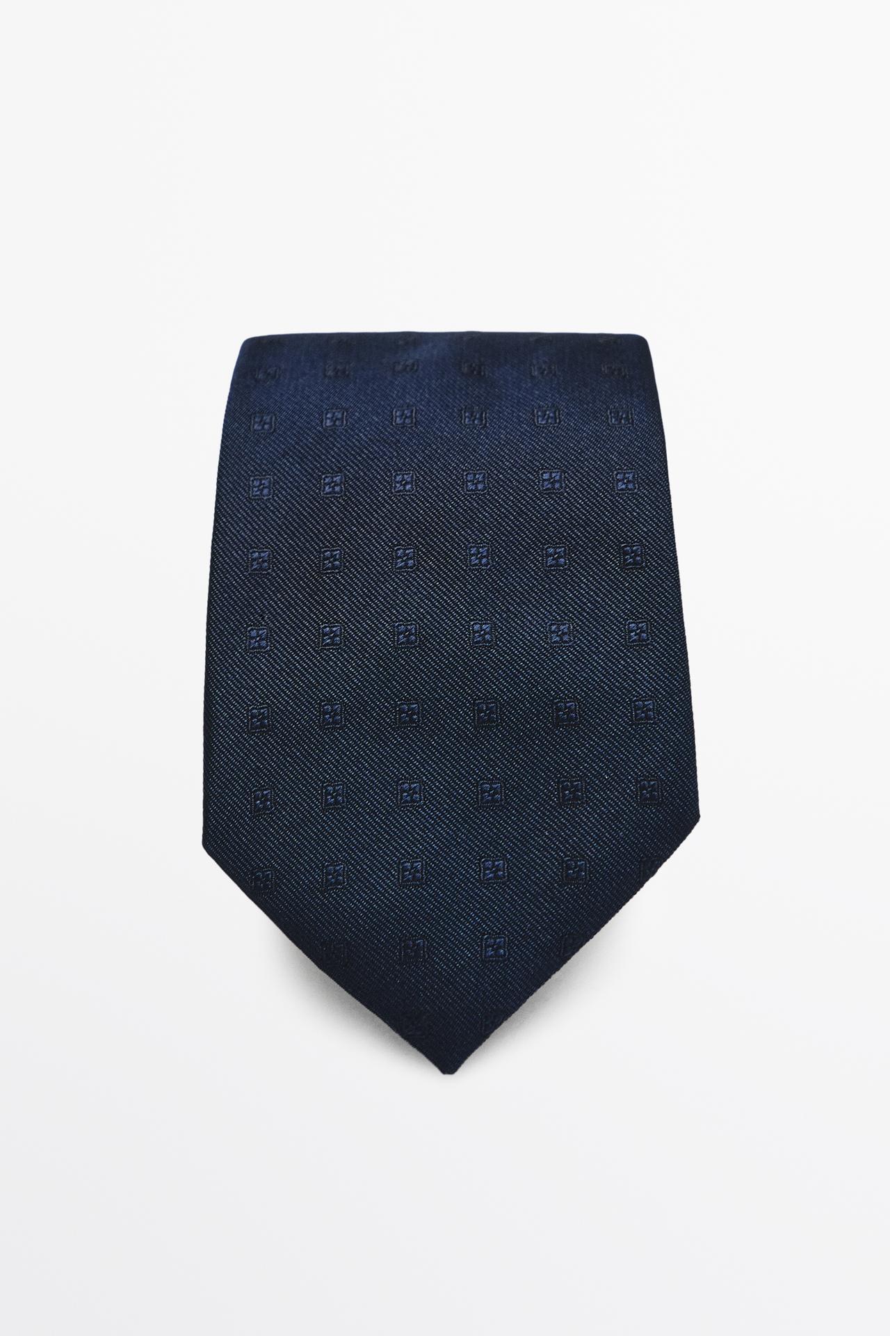 100% silk tie with embroidered detail — Navy blue