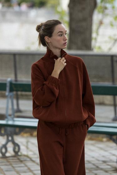 بنطلون مستقيم SOFT - dark russet الخاص بـ Zara