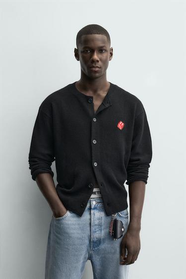 CÁRDIGAN PARCHE DADO CORAZONES - Negro de Zara