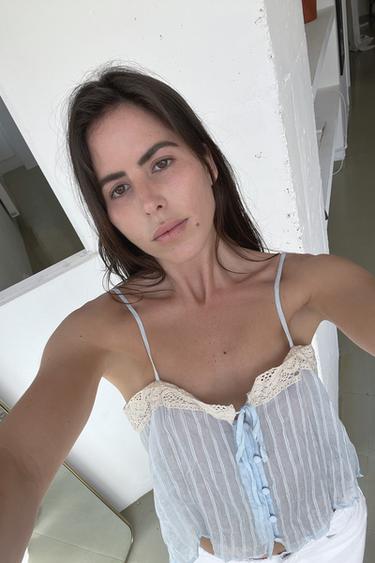 TOP ROMÁNTICO TIRANTES - Azul claro de Zara