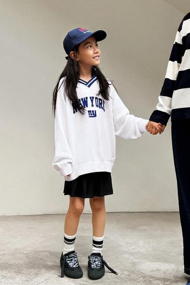 BOX PLEAT SKIRT WITH HEART APPLIQUÉ - Navy blue by Zara