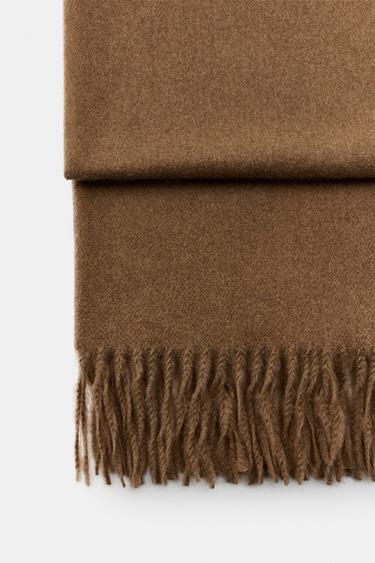 FOULARD UNI À FRANGES - Marron clair de Zara - Image 1