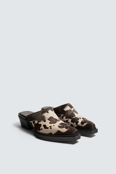 LEATHER CLOGS - Brown by Zara
