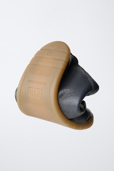 BOTTES EN CUIR BAREFOOT - Gris de Zara - Image 2