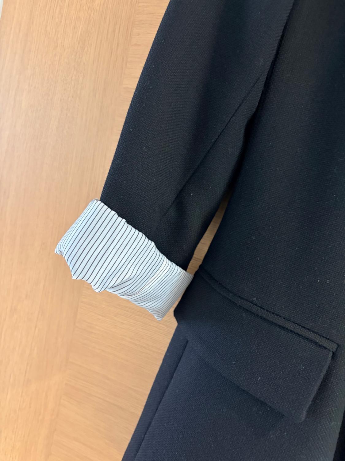 BLAZER WITH PRINTED CUFFS - Image 4