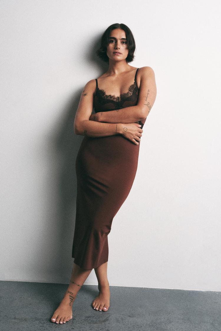 VESTIDO COMBINADO COM RENDA Castanho ZARA Portugal