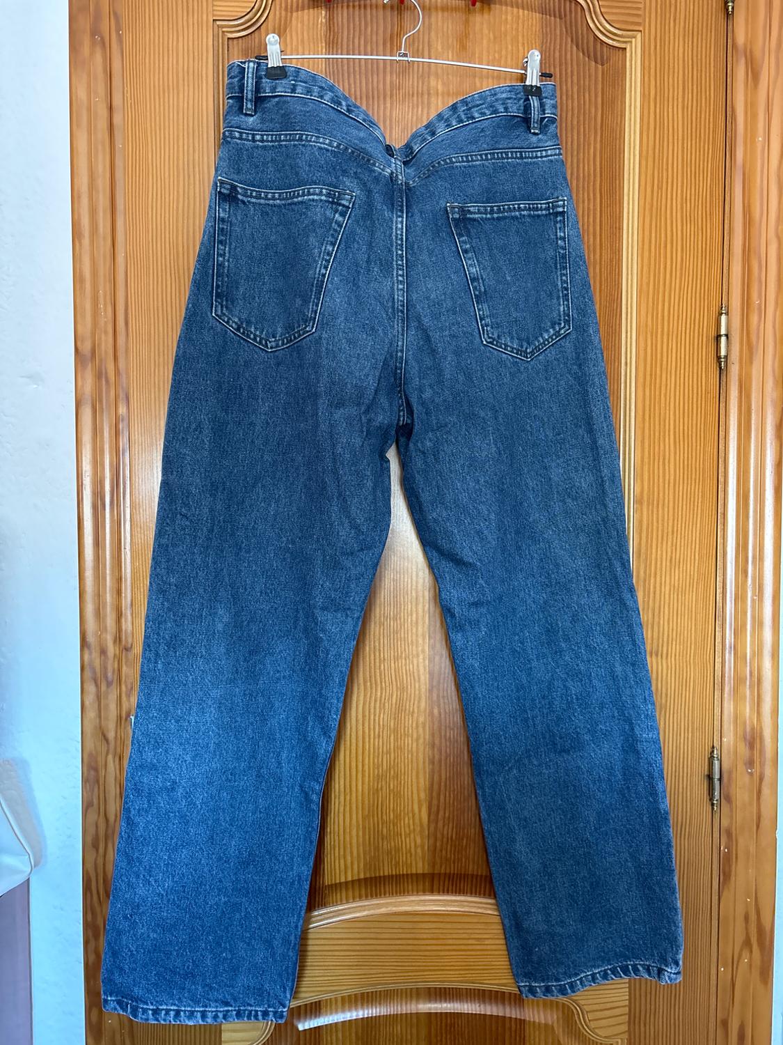 STRAIGHT FIT JEANS - Image 4