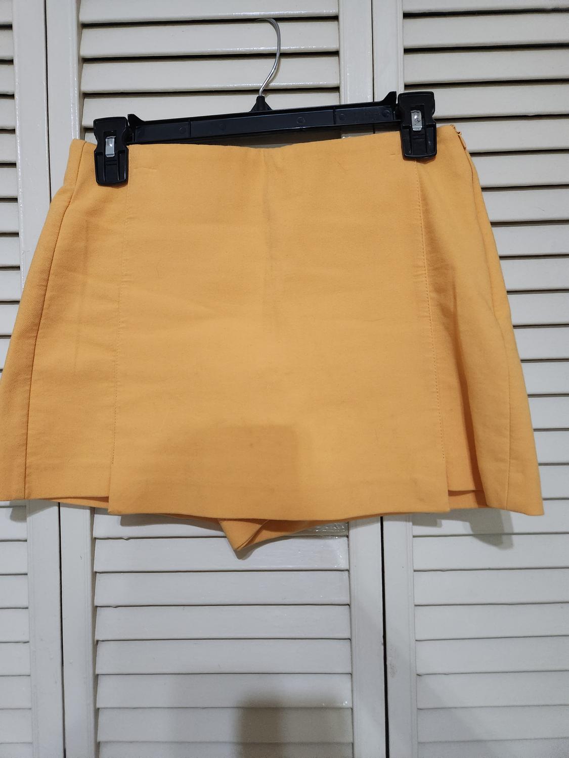 ASYMMETRIC SKORT