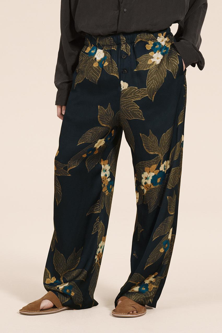 Zara Paisley trousers  Floral print sweatshirt, Geometric print