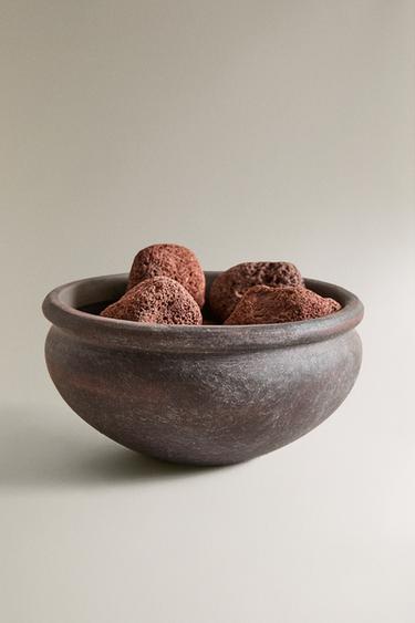 CERAMIC DIFFUSER WITH VOLCANIC STONES - Black by Zara