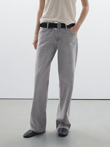 Jeans tiro bajo straight fit - Gris perla de Zara