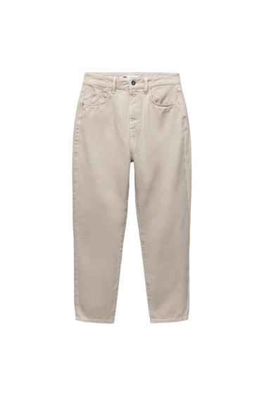 Beige straight-leg, five-pocket jeans on a white background. The inner label reads ZARA.