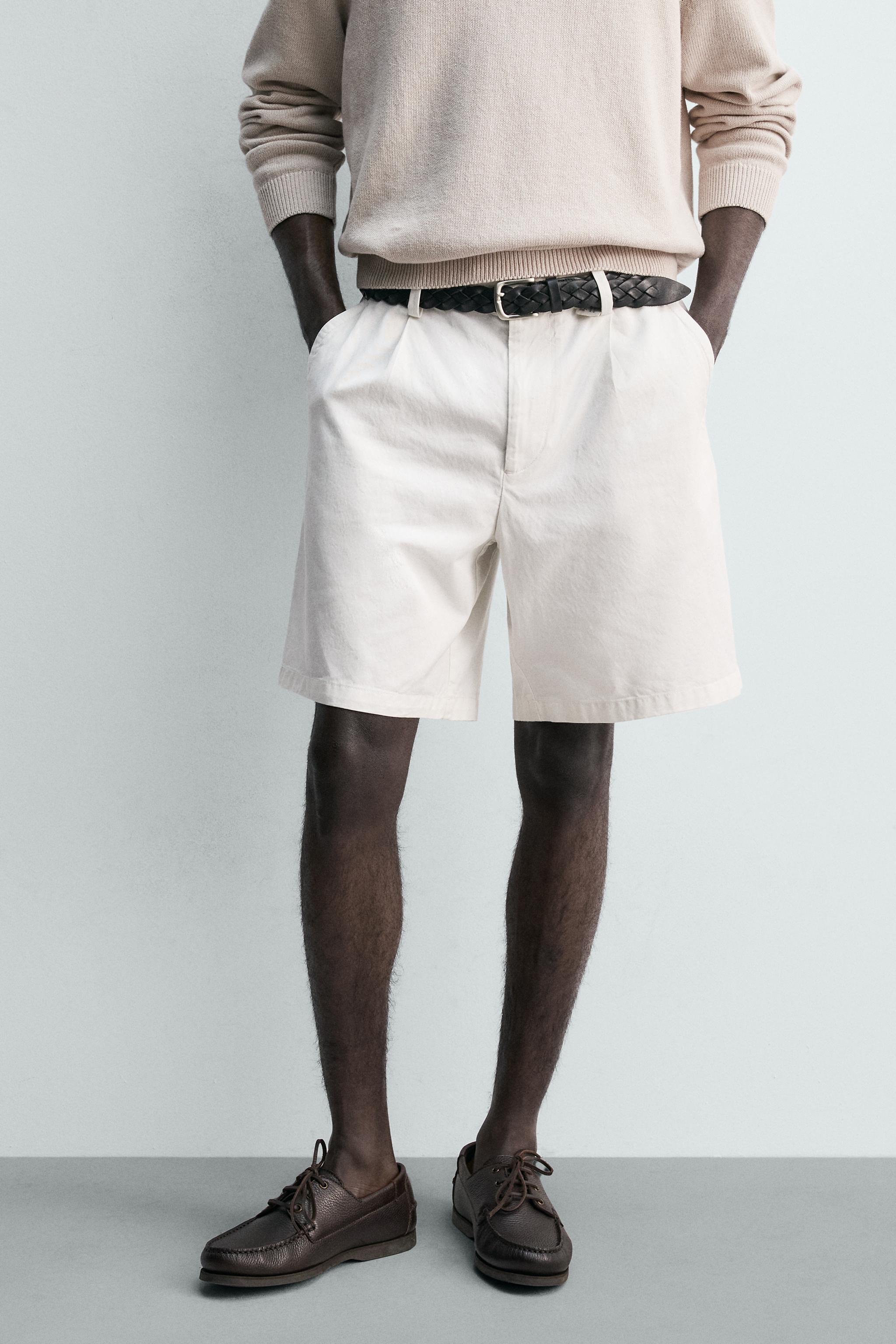 REGULAR FIT BERMUDA SHORTS WITH PLEATS — Oyster-white