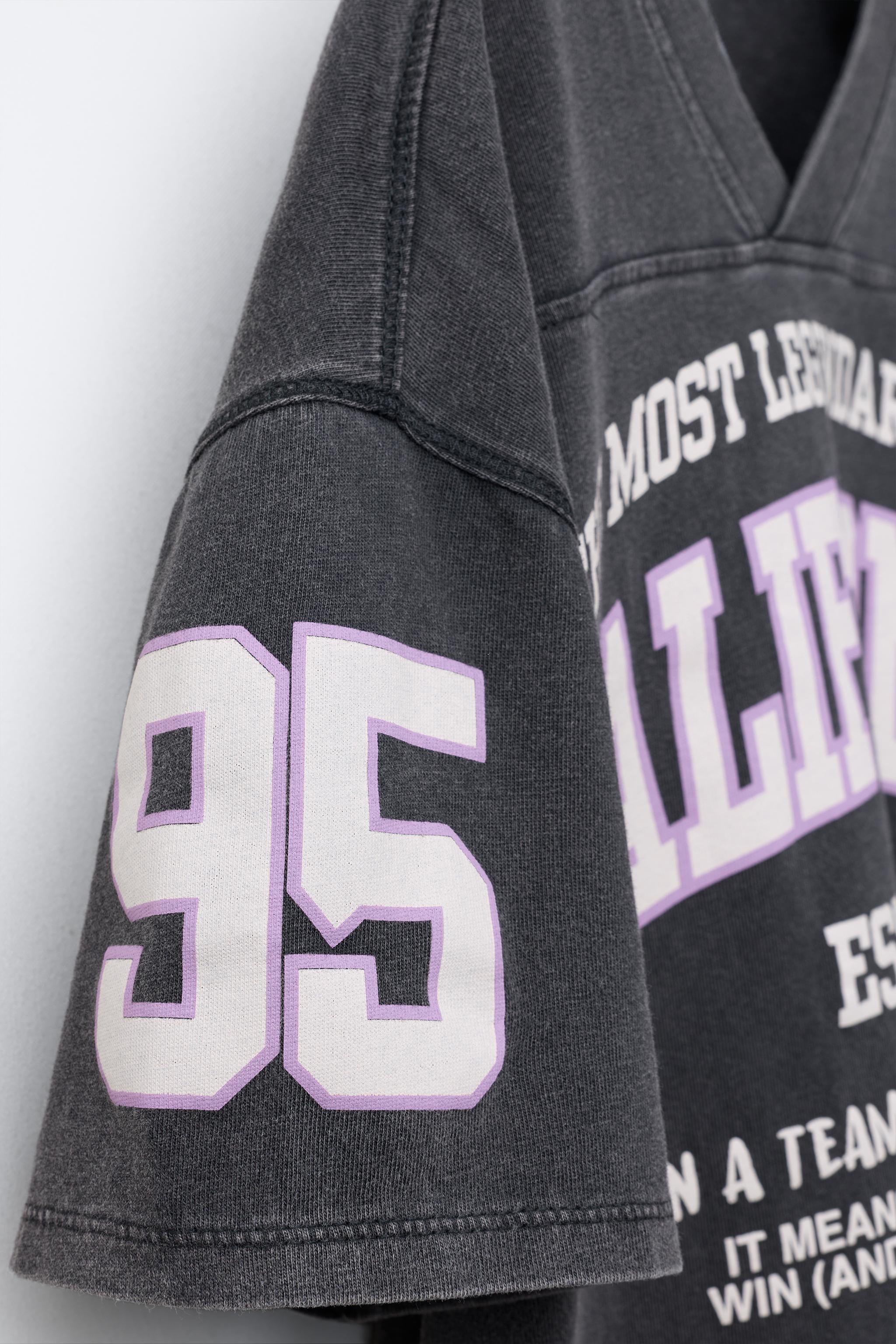 VARSITY TEXT T-SHIRT