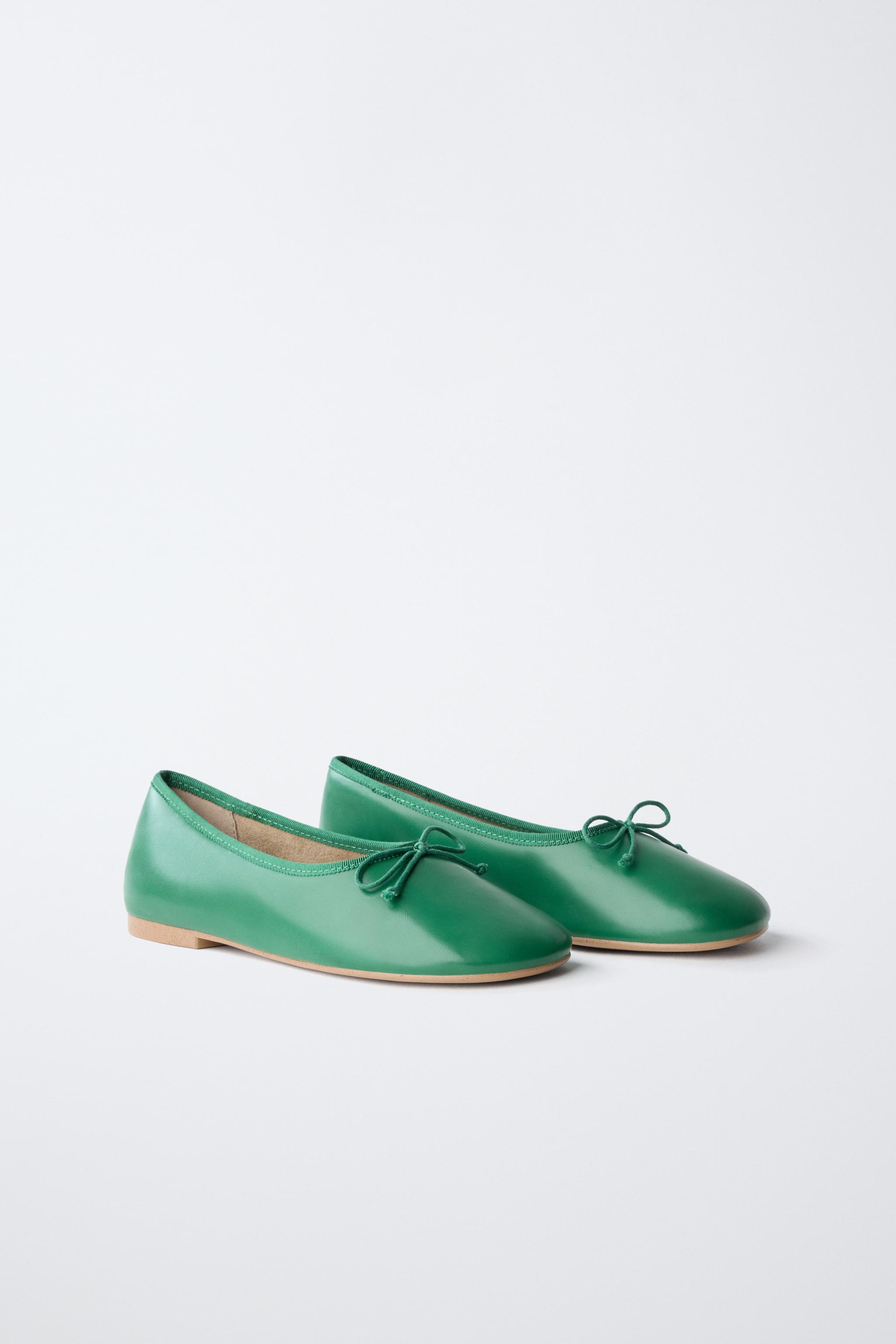 BOW BALLET FLATS — Green