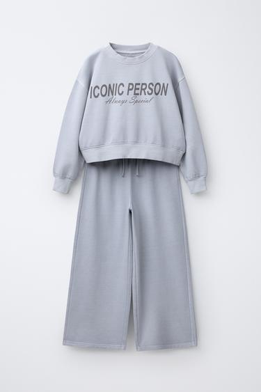 CONJUNTO SUDADERA Y PANTALÓN WIDE LEG TEXTO - Gris de Zara