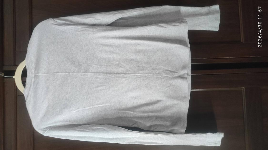 T-SHIRT WITH FLOWERS ON THE FRONT - Image 4