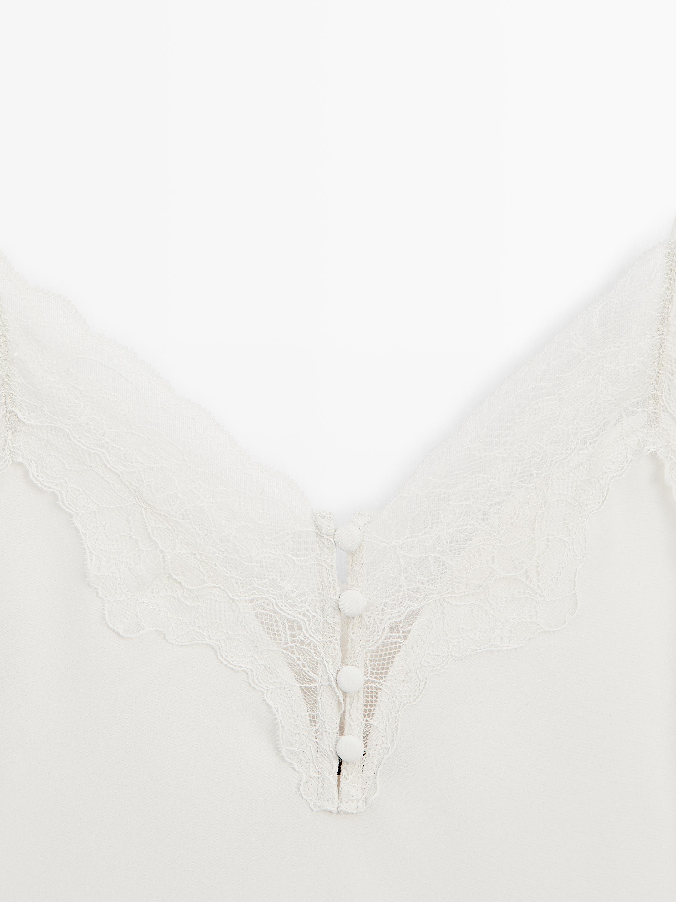 Top nuisette boutons