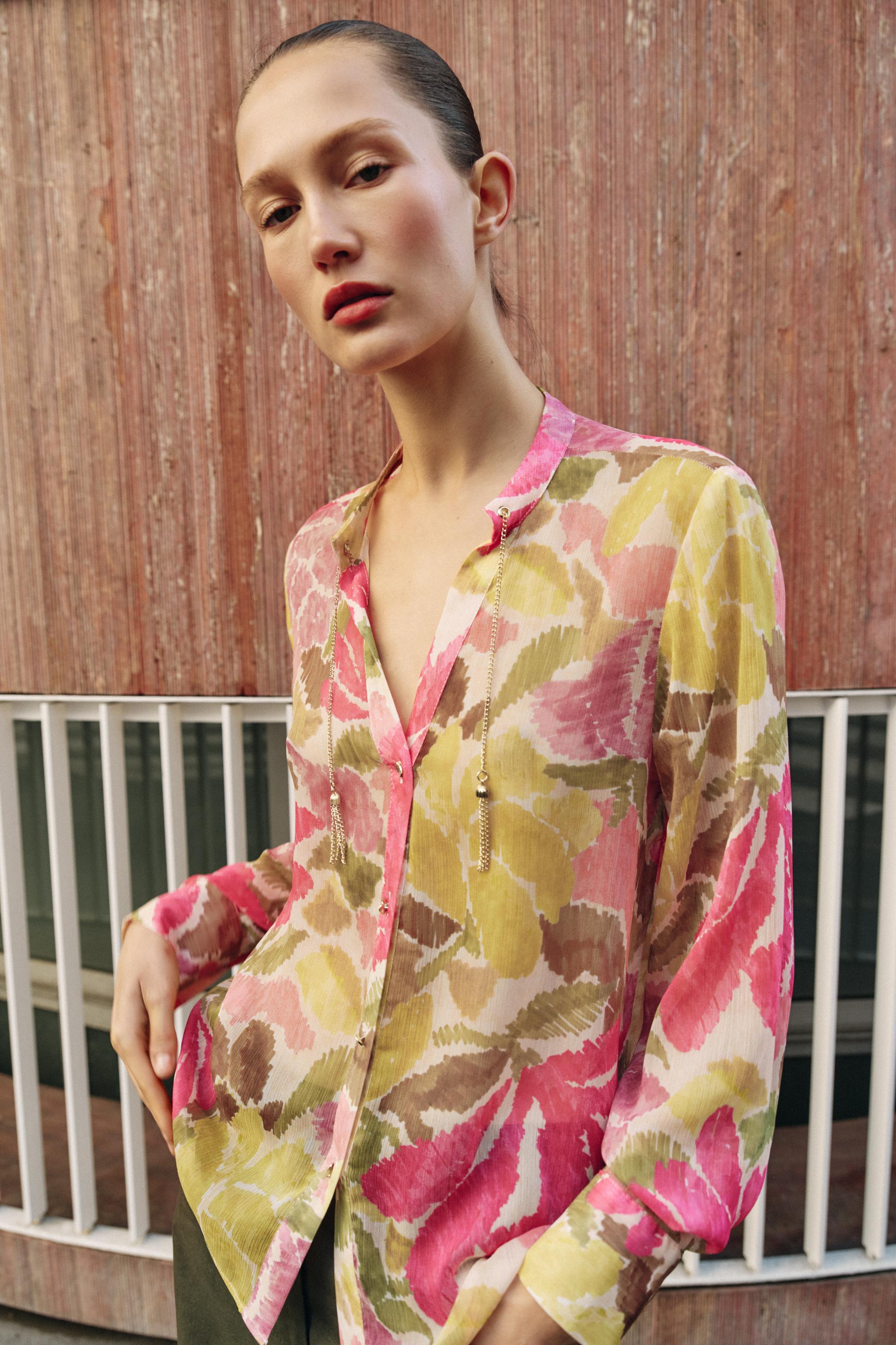 BEADED FLORAL PRINT BLOUSE