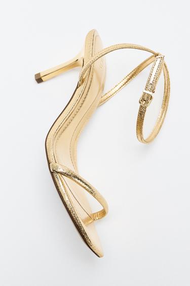 METALLIC-EFFECT HEELED SANDALS - Gold by Zara