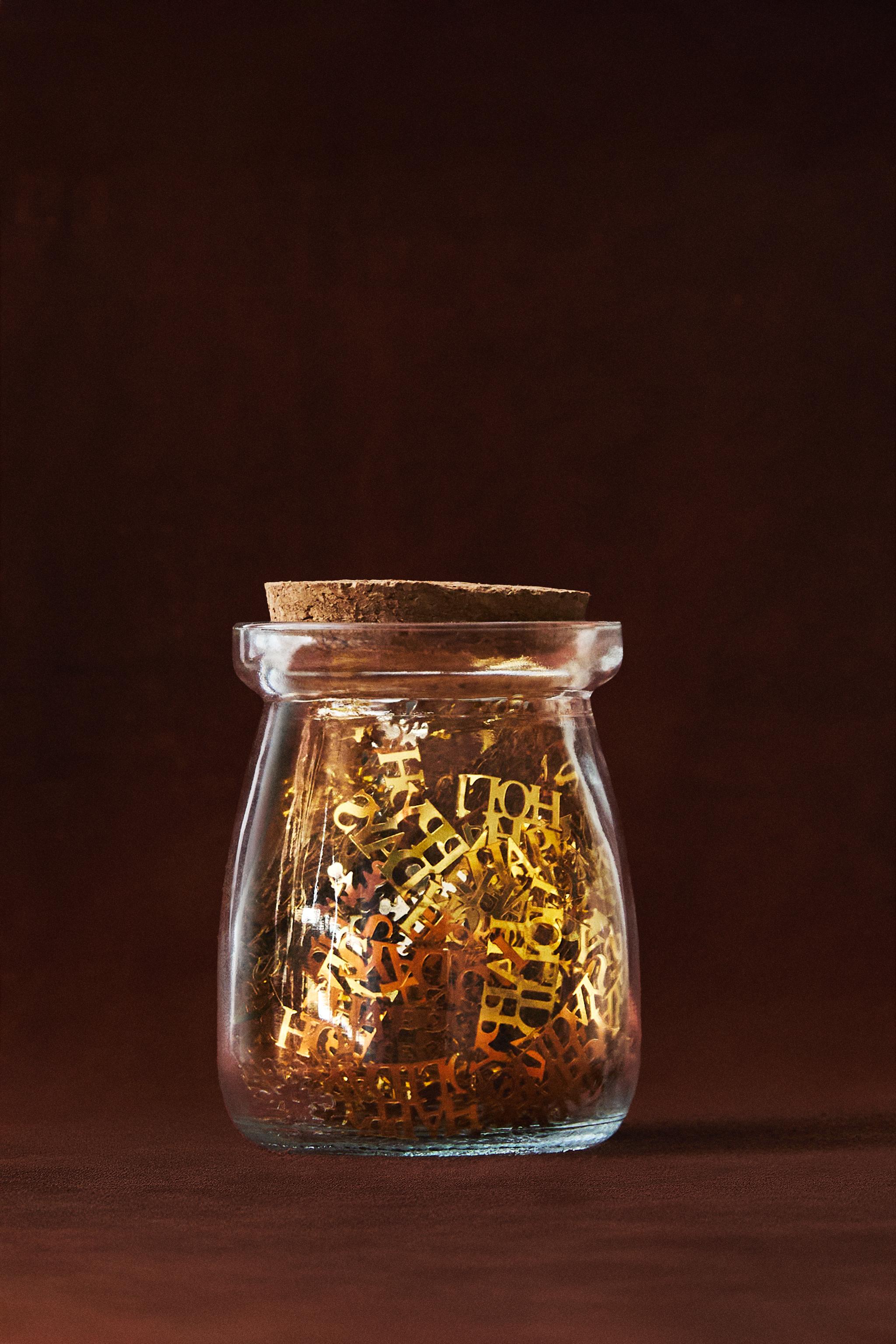 SHINY CHRISTMAS CONFETTI SNOWFLAKES