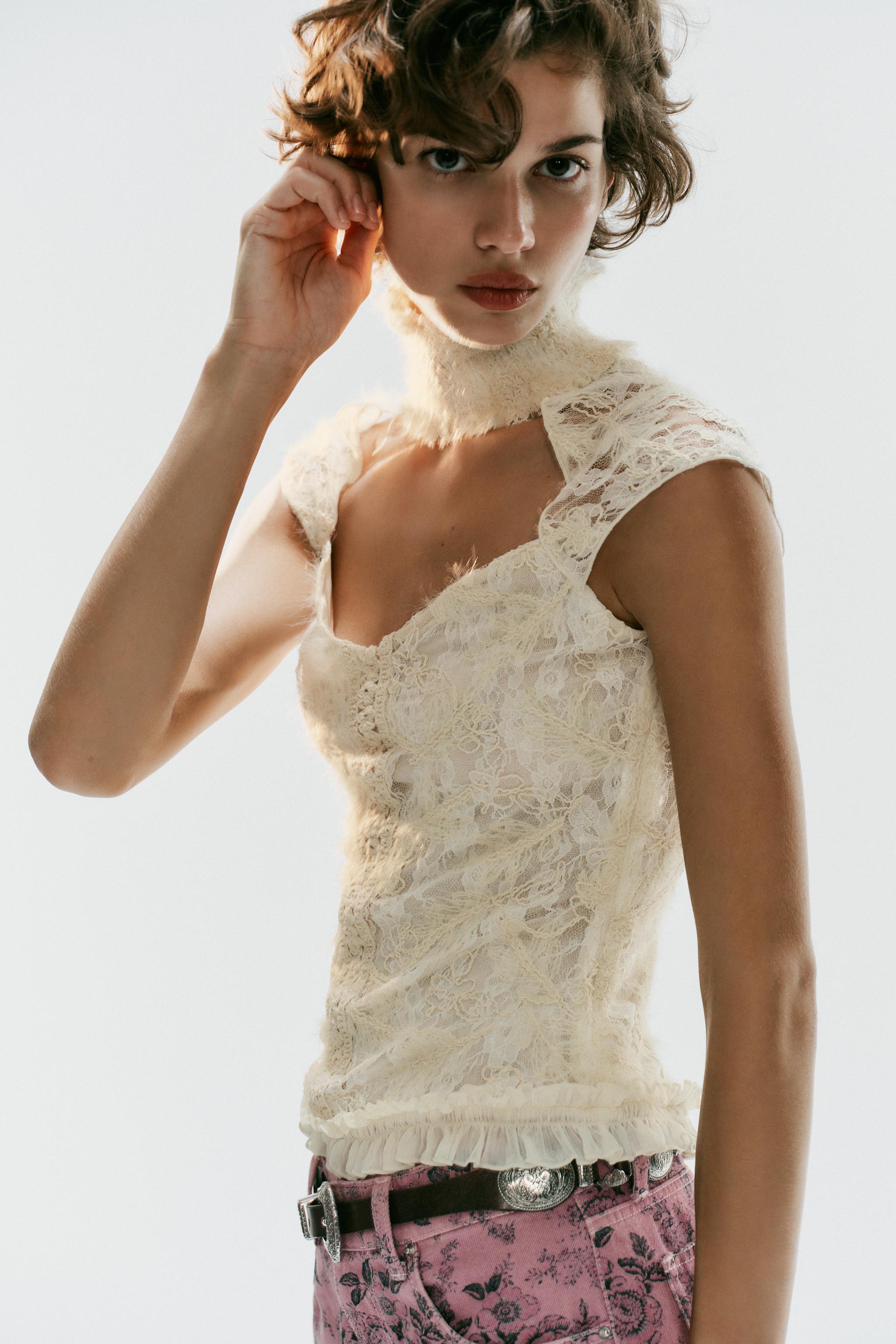 ROMANTIC HIGH-NECK CORSET