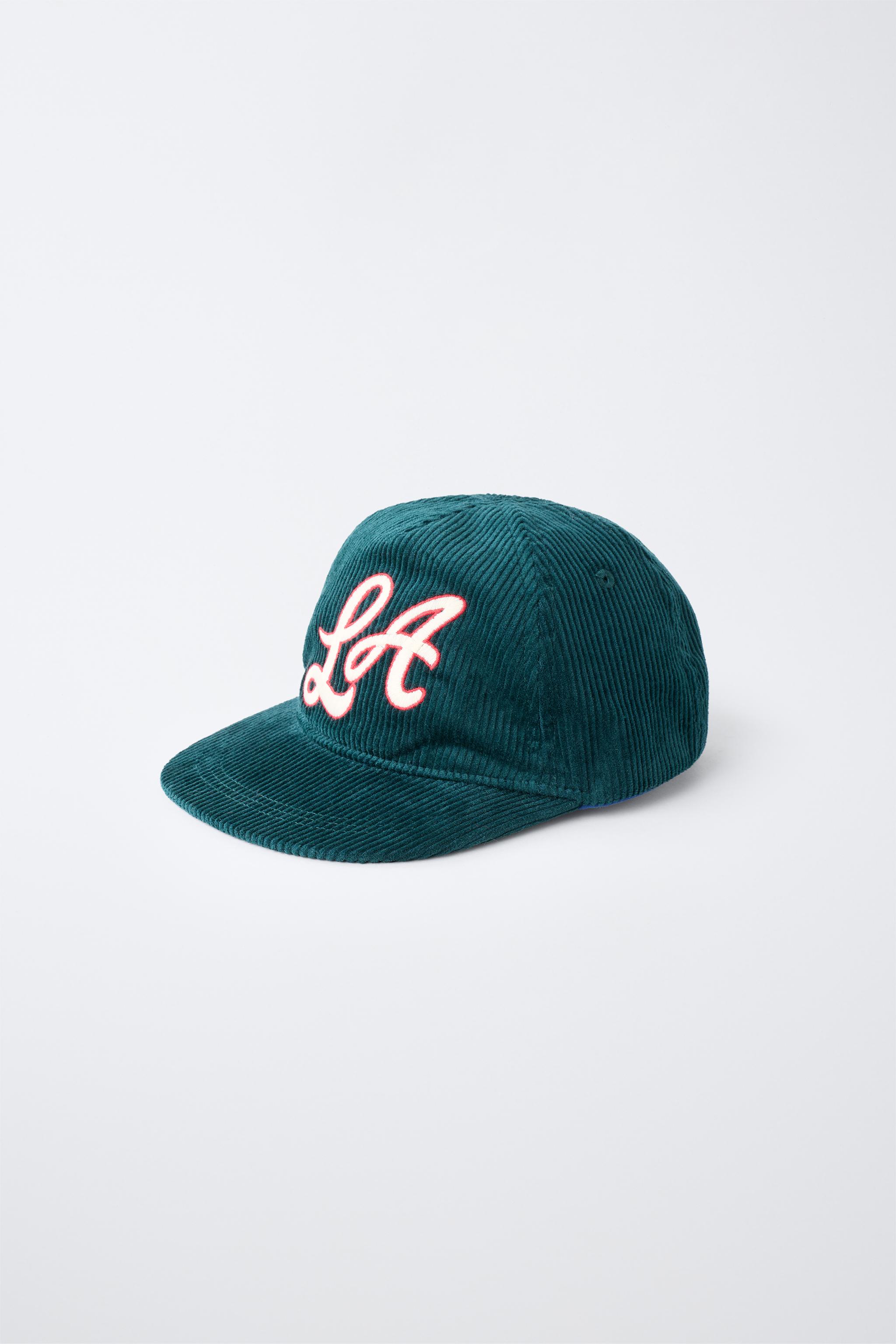 EMBROIDERED PATCH CORDUROY CAP