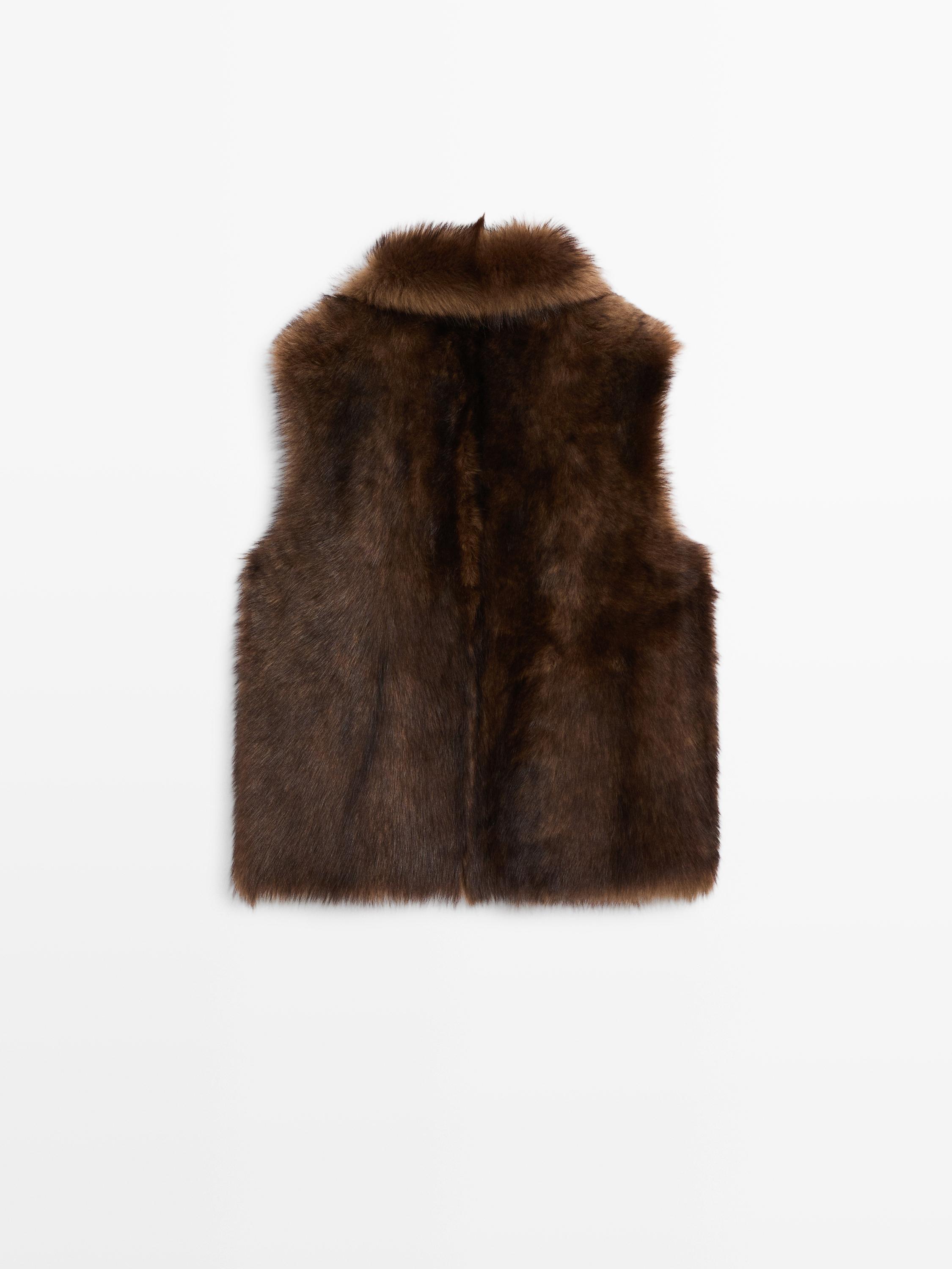 Leather high-neck waistcoat with fur