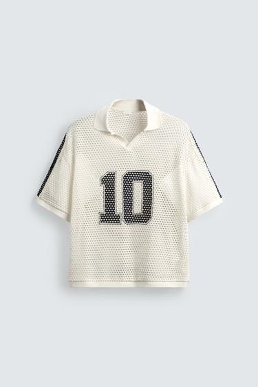 POLO ESTRUCTURA ABIERTA RETRO FÚTBOL - Crudo de Zara